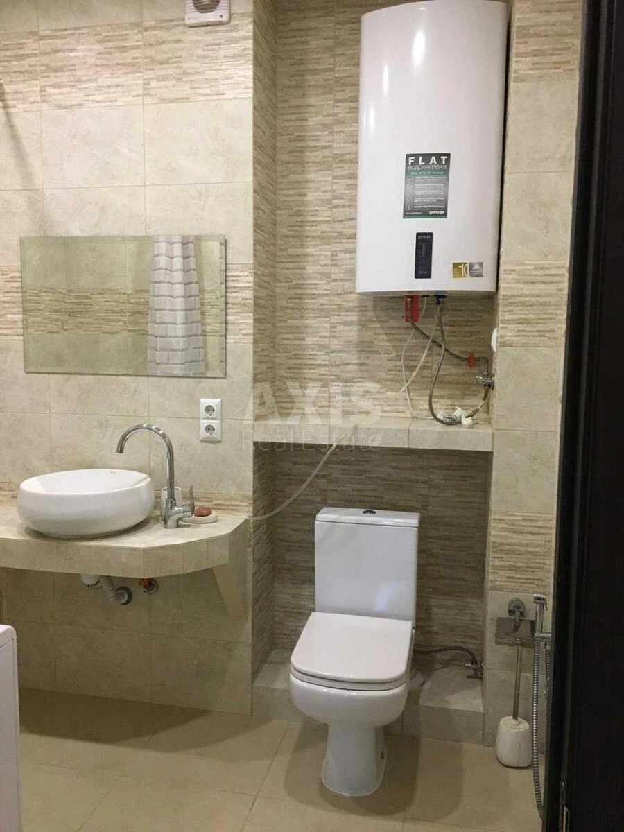 2к квартира ул. Михаила Максимовича 26710957