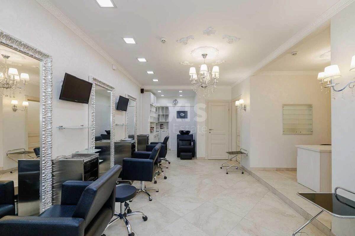 Trade object vul. Gospital'na 2, 64m2681280
