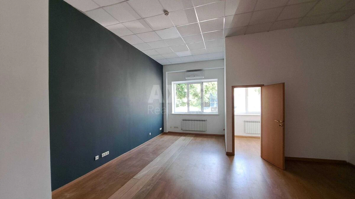 Офис ул. Сверстюка Евгения 11Б, 58м2712310