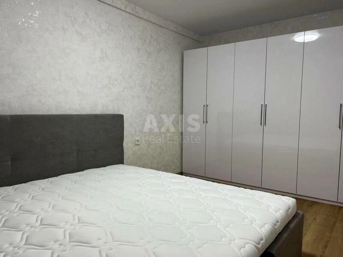 3k apartment vul. Parkovo-Syrec'ka 10668413
