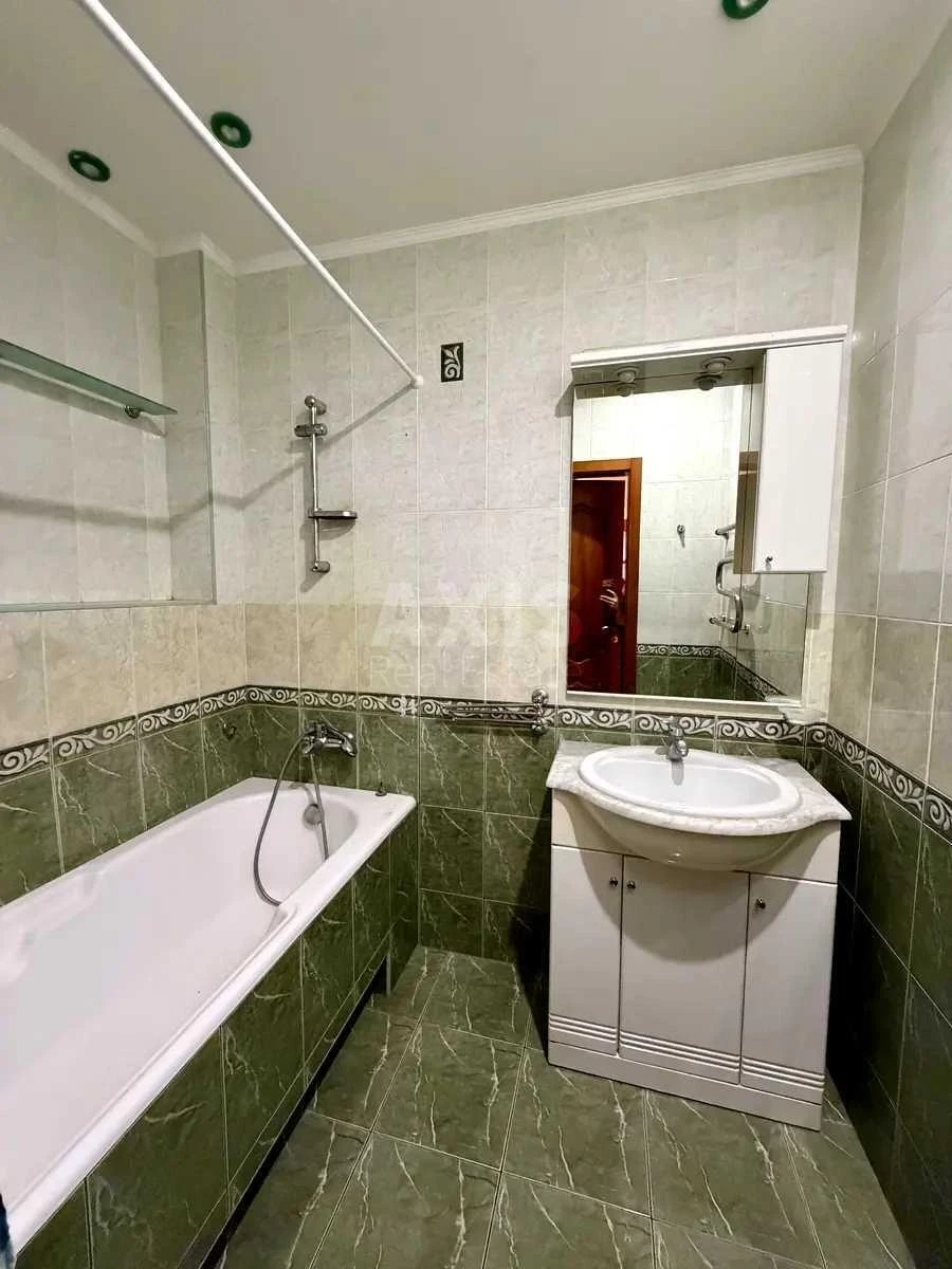 2к квартира бул. Верховного Совета 21А700616