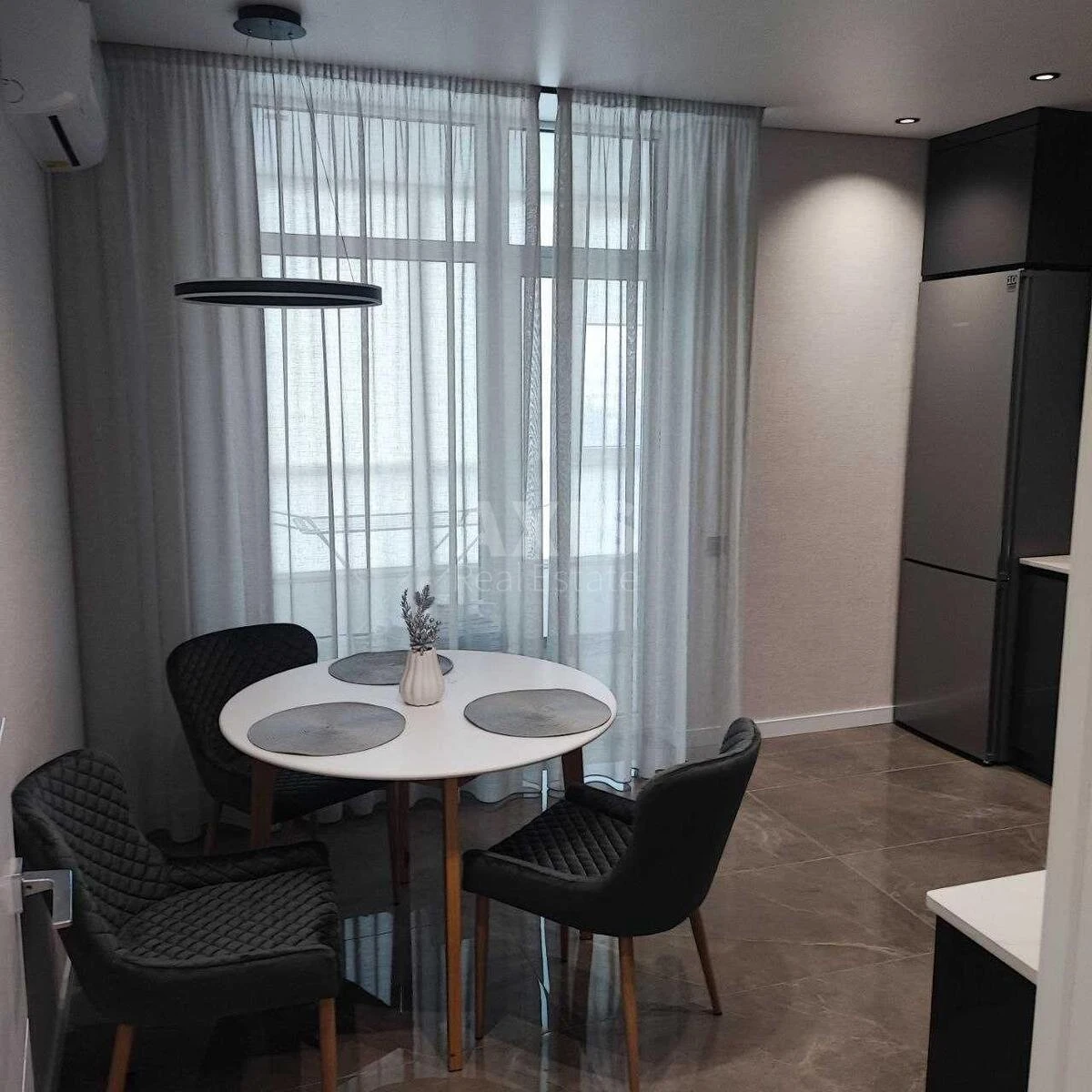 2k apartment pr-t Berestejskij 67670251