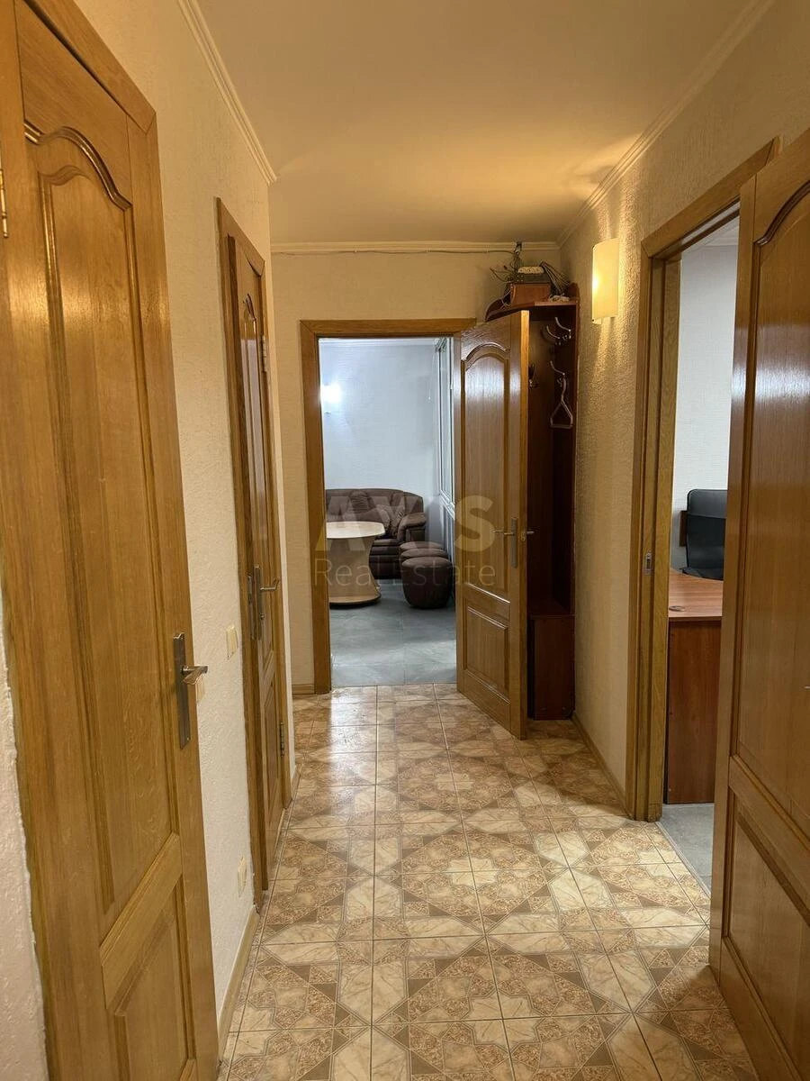 Office vul. Antonovycha 72, 60m2686895