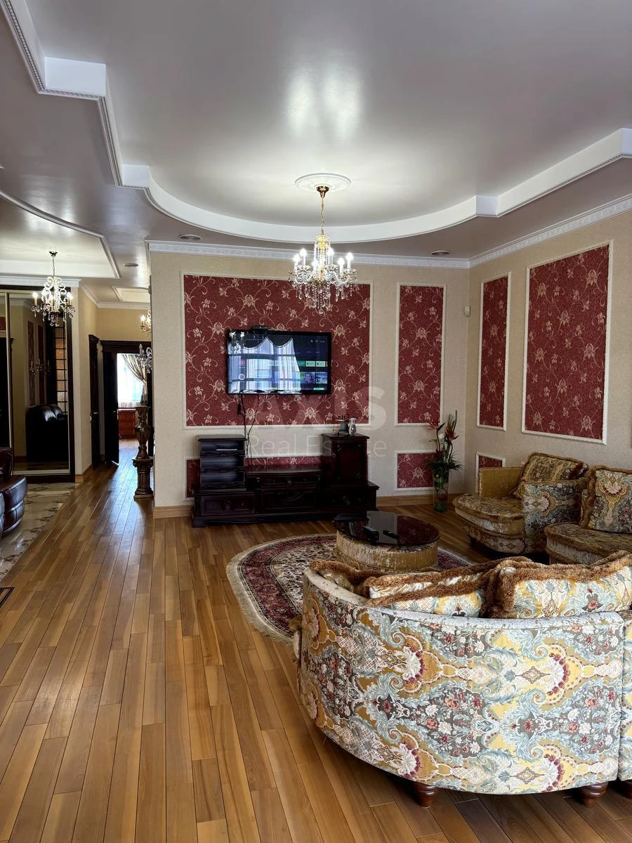 3k apartment vul. Hreshhatyk 27Б687123