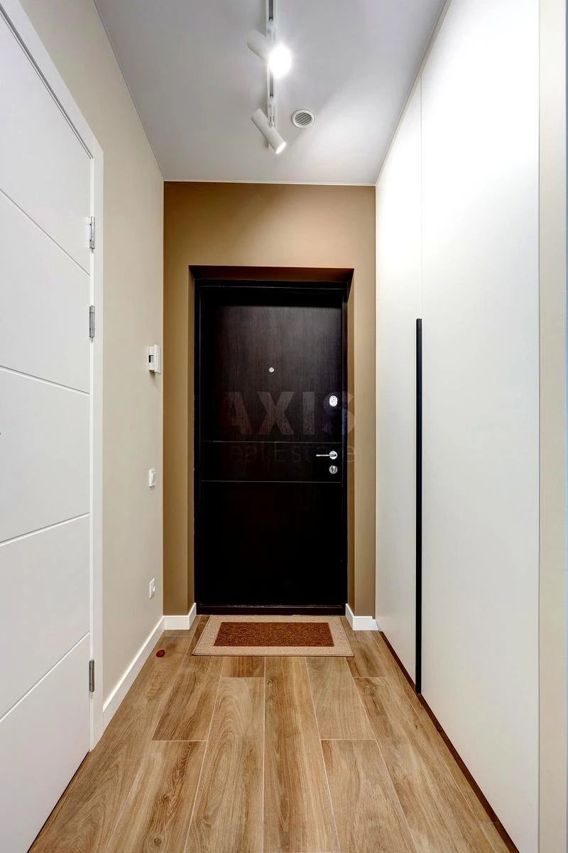 2k apartment vul. Sverstjuka Jevgena 6Д672759