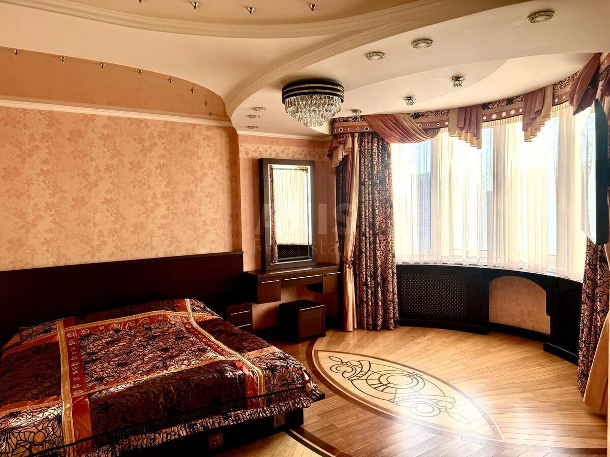 3k apartment vul. Sribnokil's'ka 22674756