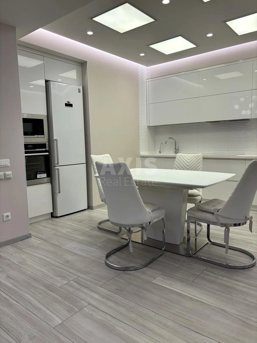 3k apartment vul. Glybochyc'ka 32В679969