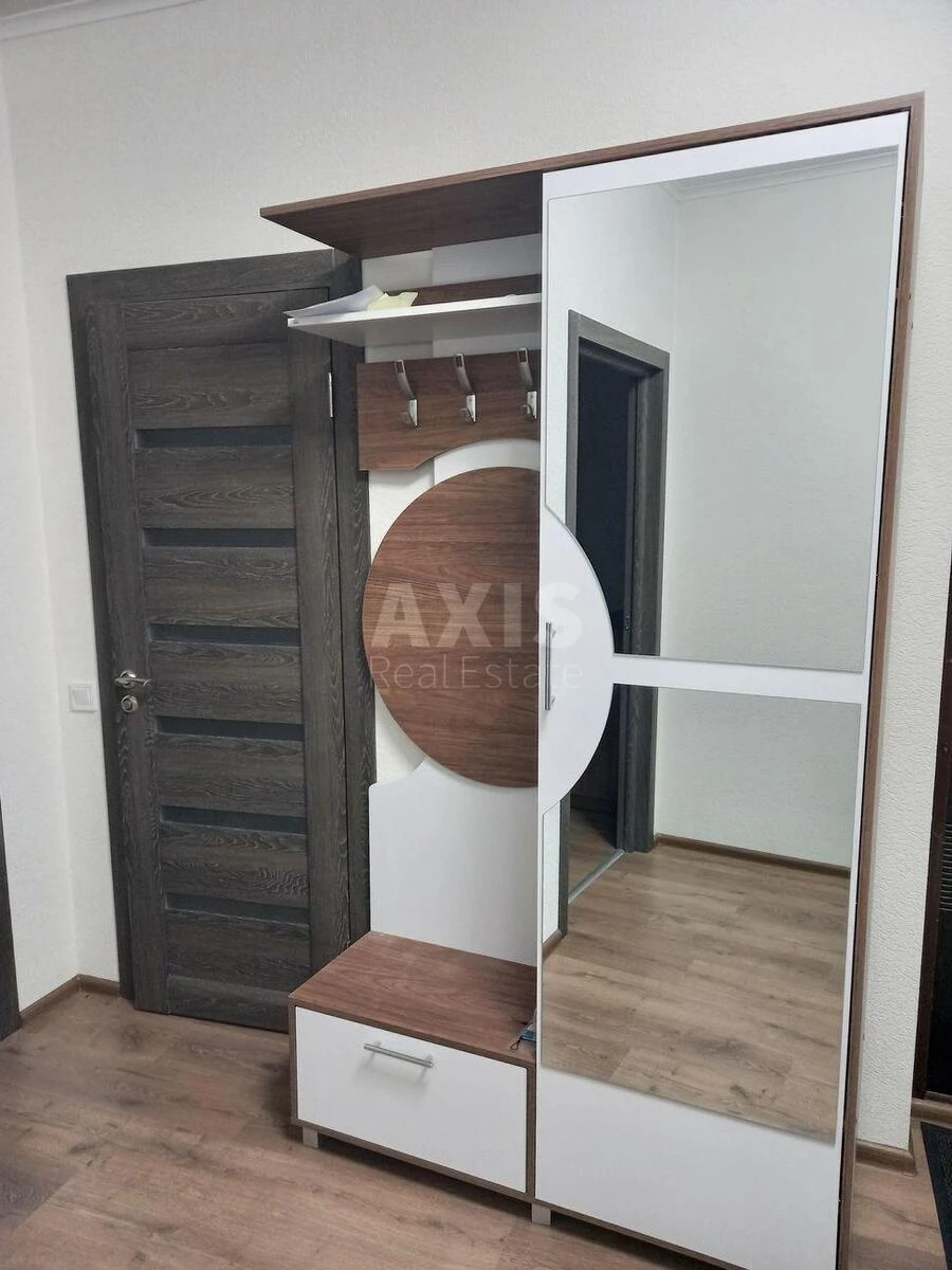 3k apartment pr-t Berestejskij 677071915