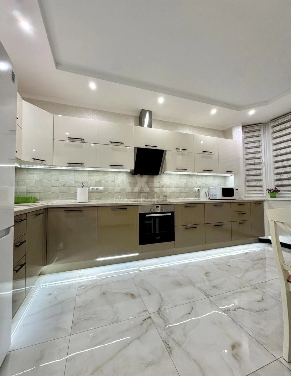 2k apartment vul. Oleny Pchilky 6А67715