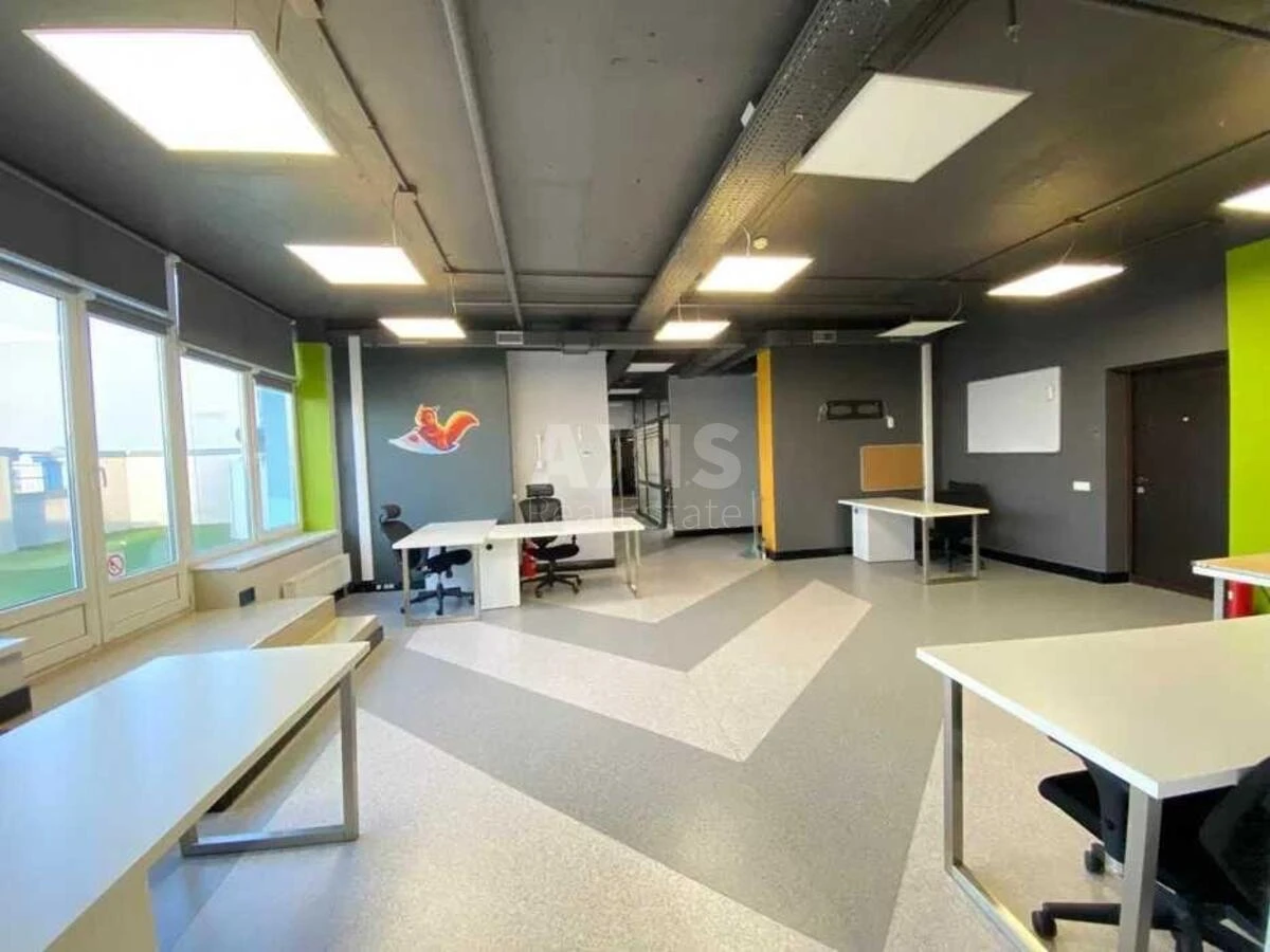 Office nab. Dniprovs'ka 26Ж, 243m260821