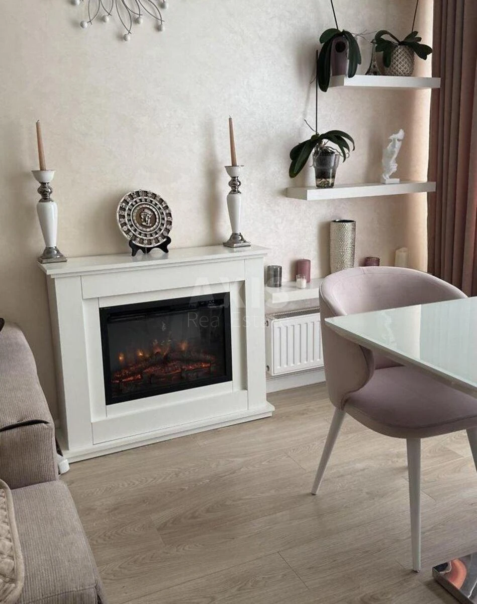 4k apartment vul. Metrologichna 54567713