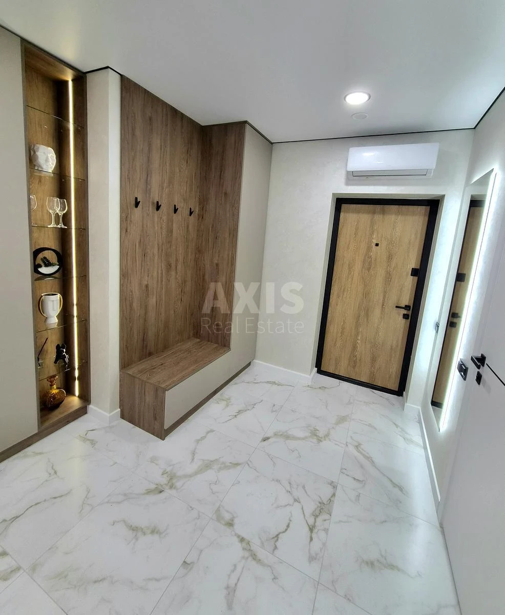 1k apartment vul. Oleksandra Olesja 17А6820513