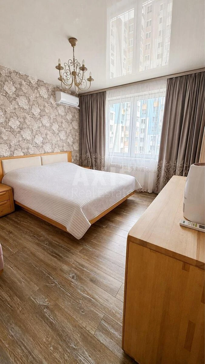 2k apartment vul. Danchenka Sergija 32А702745