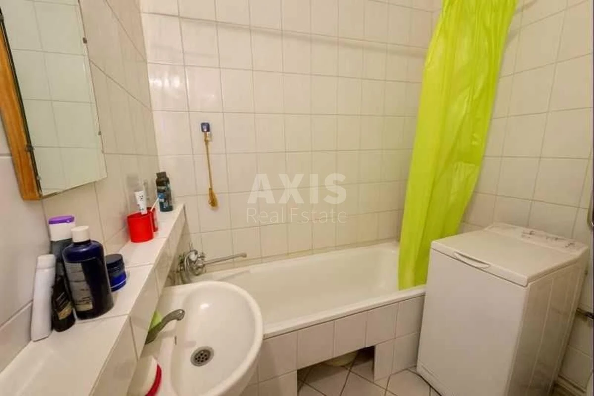 3k apartment vul. Vyshnjakivs'ka 9628994