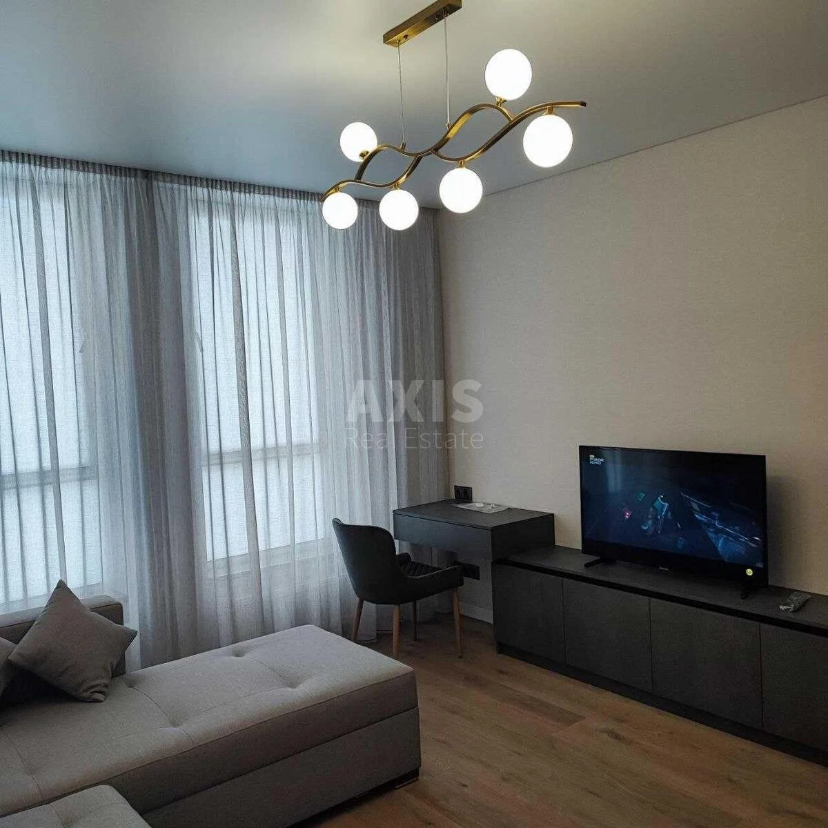 2k apartment pr-t Berestejskij 67670253