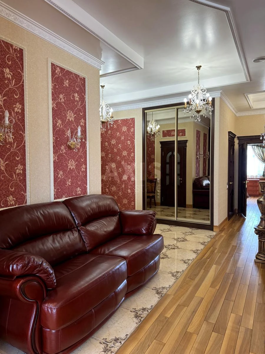 3k apartment vul. Hreshhatyk 27Б687125