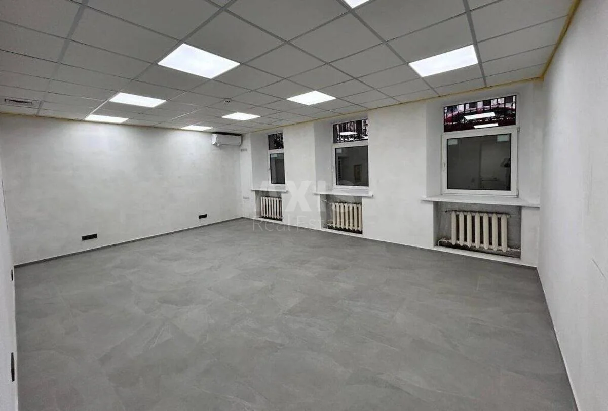 Office vul. Volodymyrs'ka 6/11, 169m2