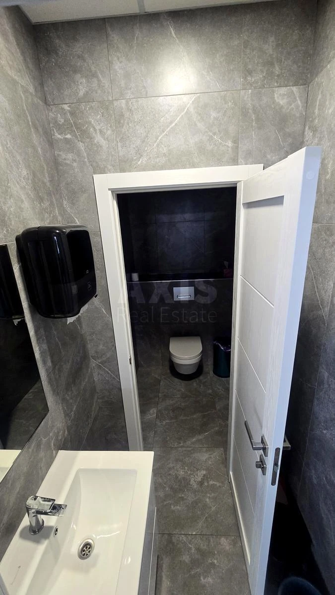 Office vul. Fizkul'tury 25, 774m27048818