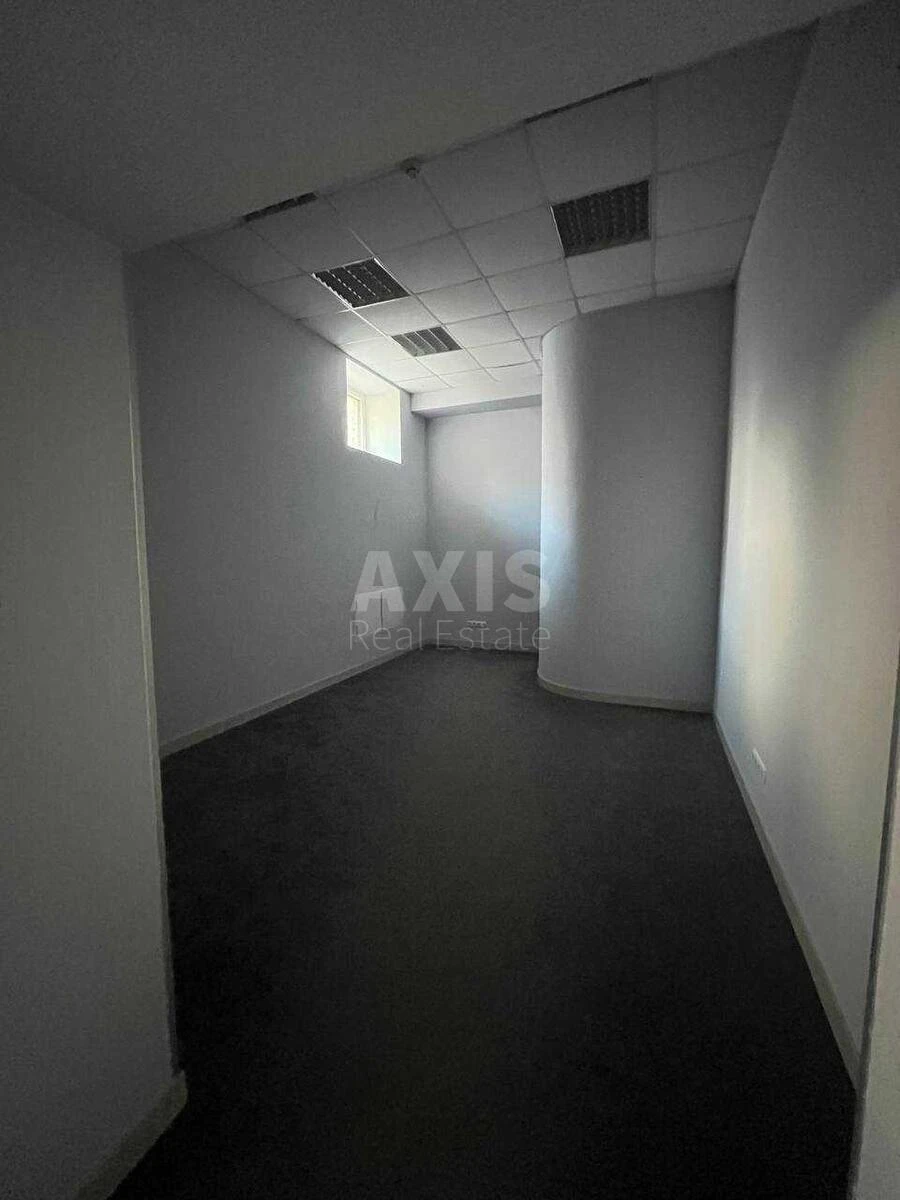 Trade object nab. Dniprovs'ka 13, 770m2613086