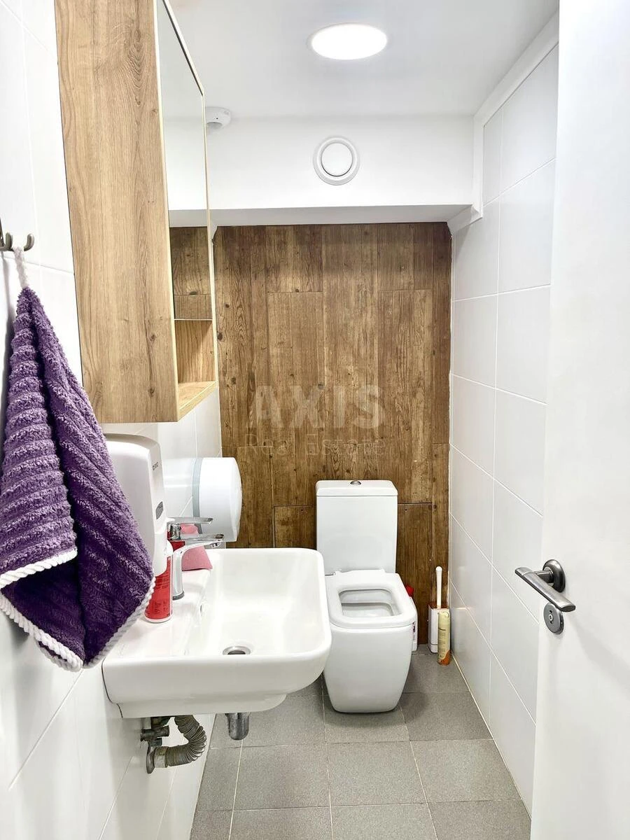Trade object pr-t Lobanovs'kogo 4, 220m26945716