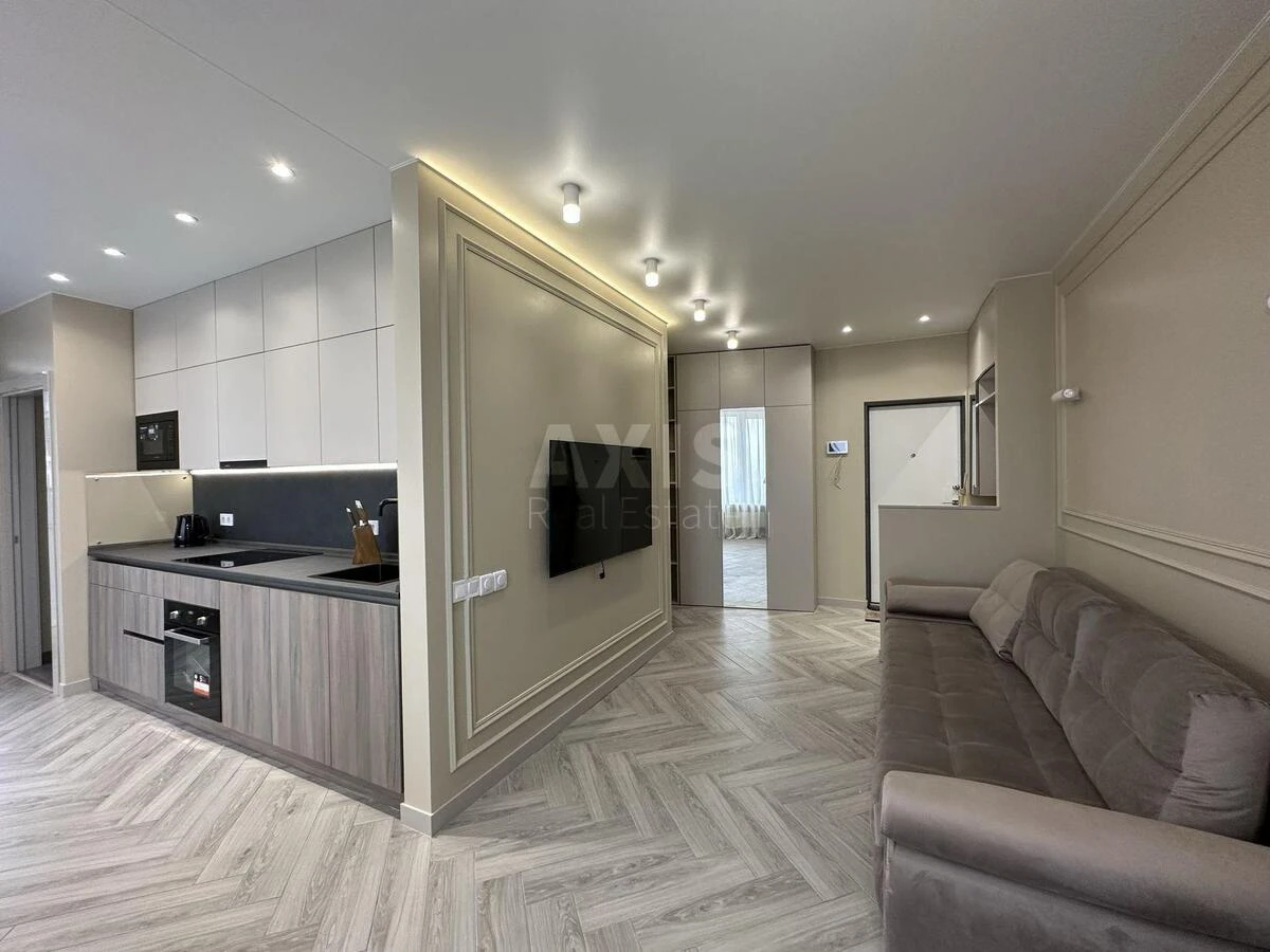 3k apartment nab. Dniprovs'ka 18А693652