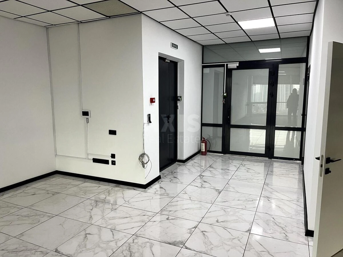 Office vul. Tovarna 1, 534m27118912