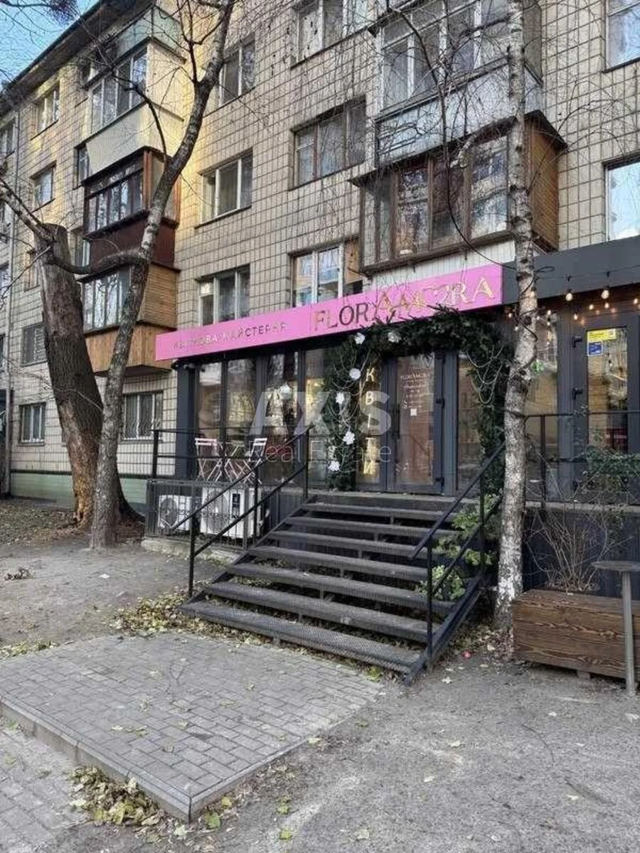 Trade object vul. Vasylya Tyutyunnyka 49, 50m263576