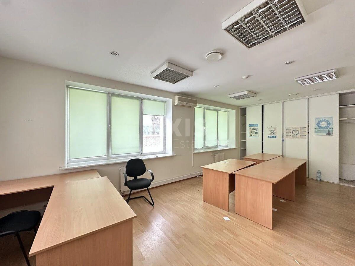 Office vul. Pymonenka Mykoly 13, 1612m267010