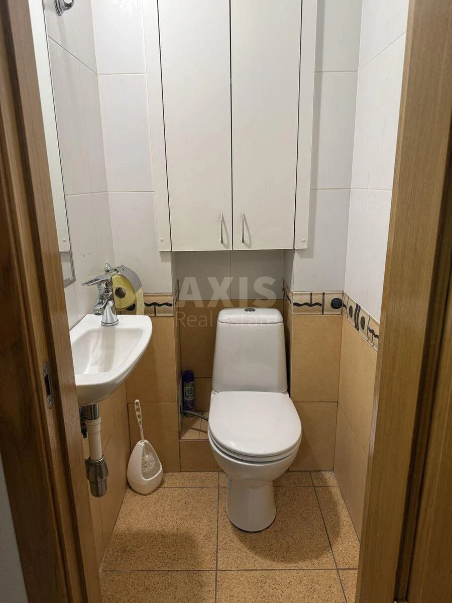 Office vul. Antonovycha 72, 60m2686898