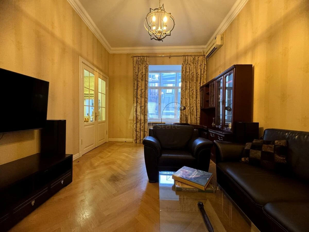 2k apartment uzviz Andrii'vs'kyj 2Б701582