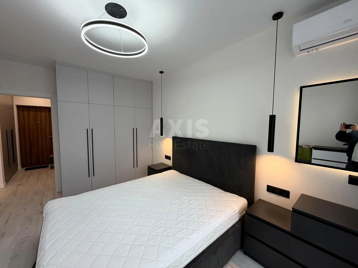 1k apartment vul. Grechka Marshala 40/12689834