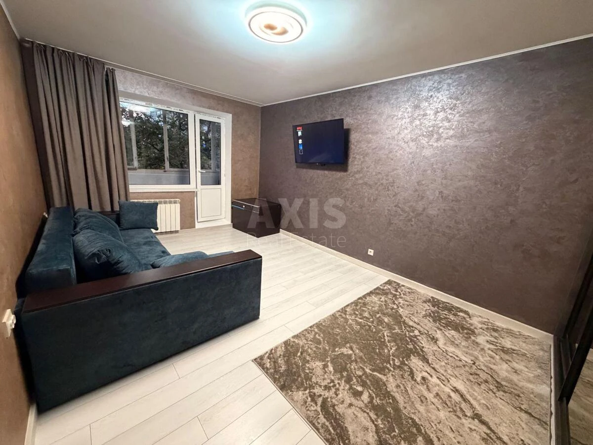 2к квартира ул. Рональда Рейгана 8Б720590