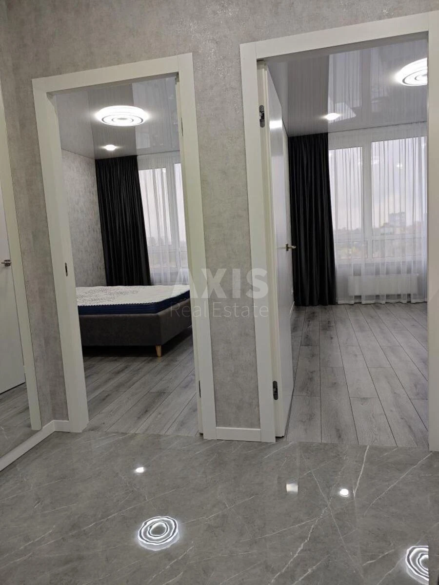 2k apartment vul. Prychal'na 127069810