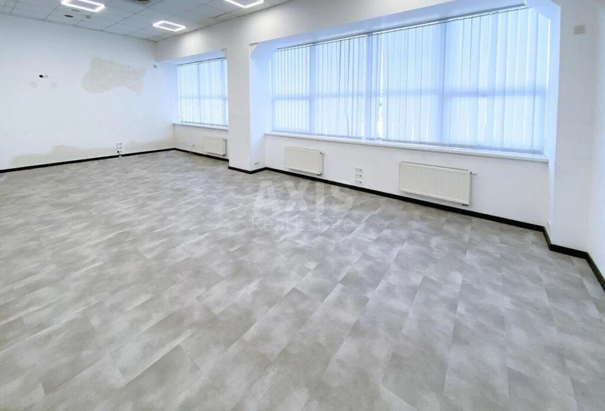 Office prov. Ohtyrs'kyj 7, 359m2650720