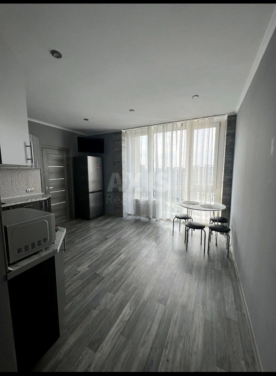 1k apartment vul. Zarichna 4702580