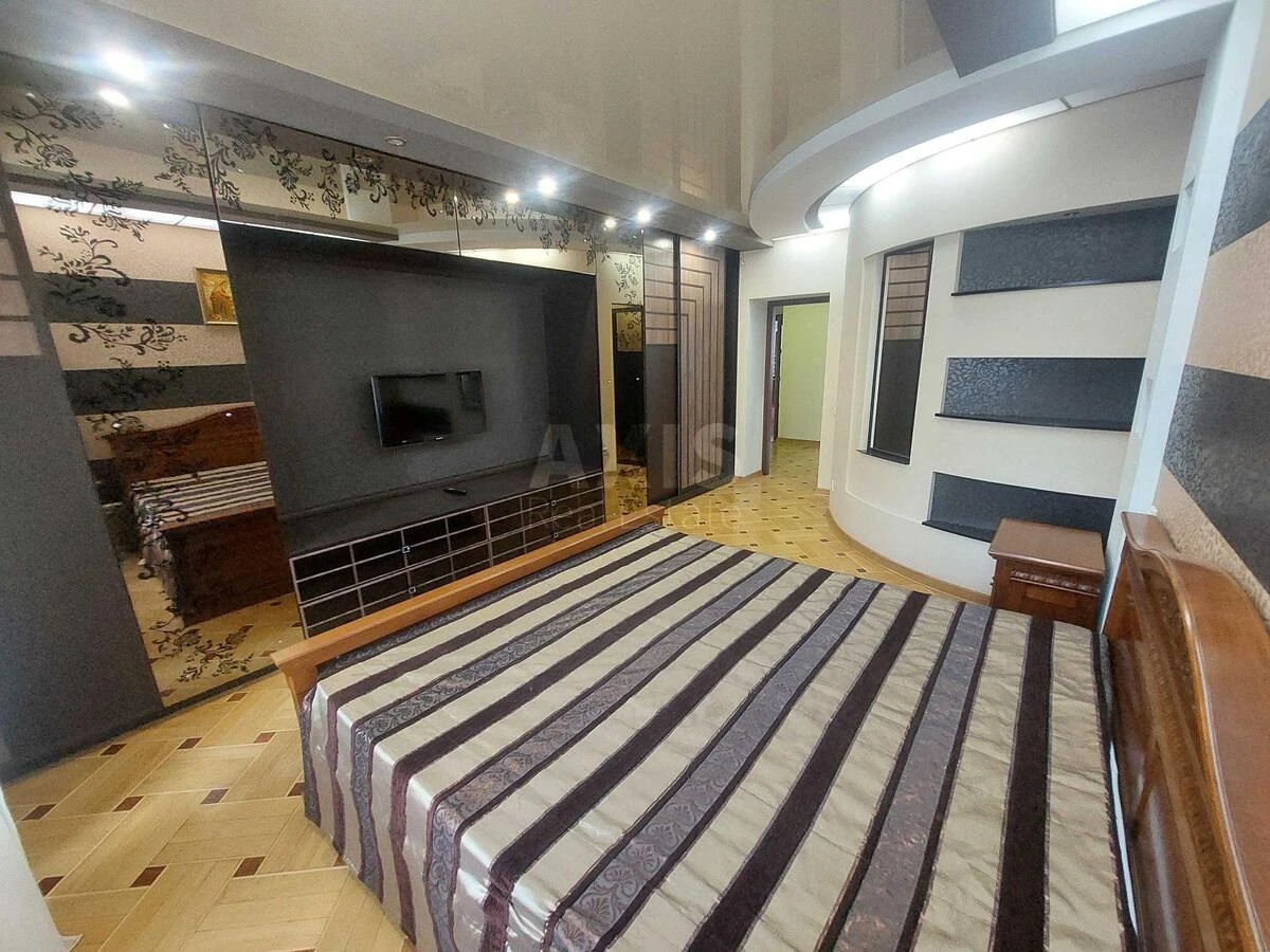 4к квартира ул. Юлии Здановской 54А6993110