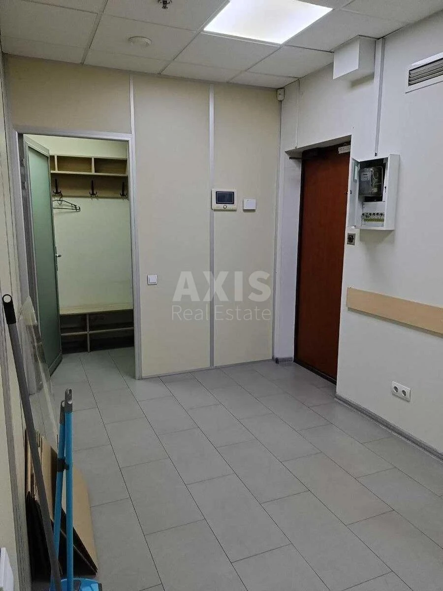 Office vul. Antonovycha 172, 137m2700057