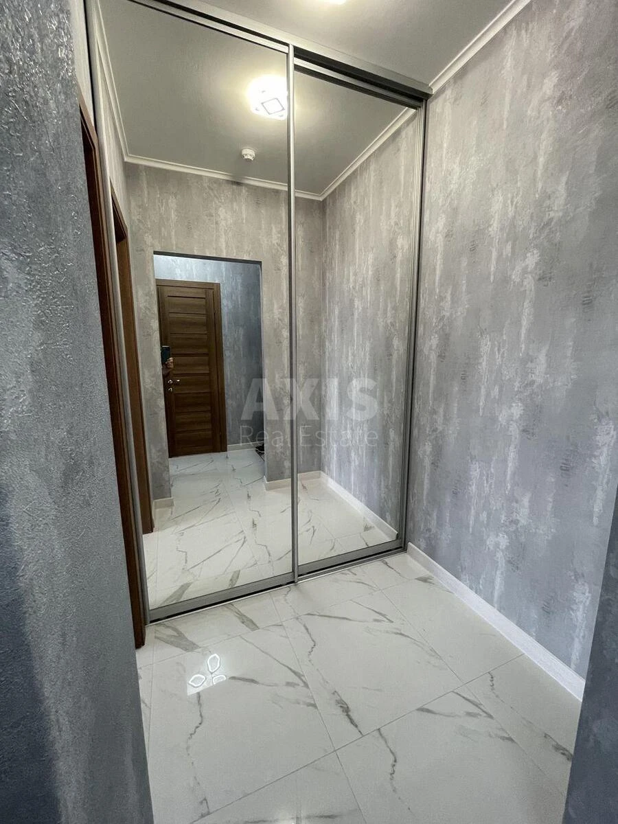 1k apartment vul. Revuc'kogo 54Б6420811