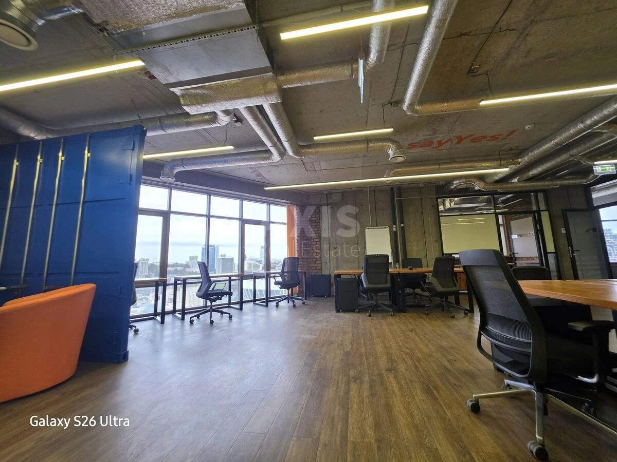 Office vul. Velyka Vasyl'kivs'ka 72, 182m2719495