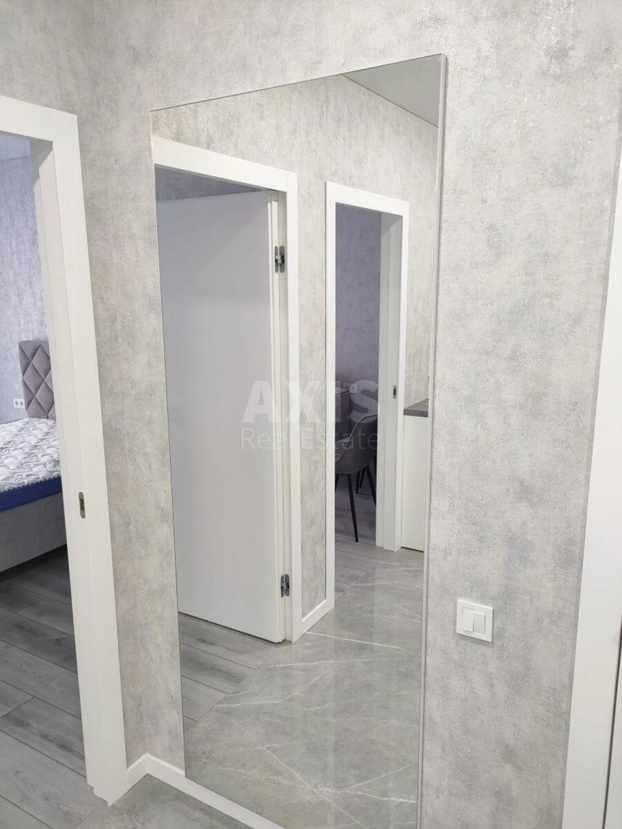 2k apartment vul. Prychal'na 127069811