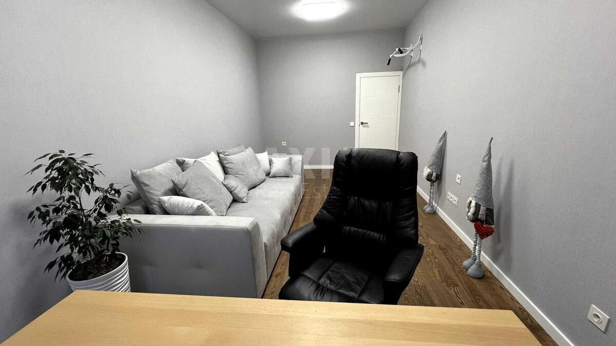 2k apartment vul. Universytets'ka 17А694233