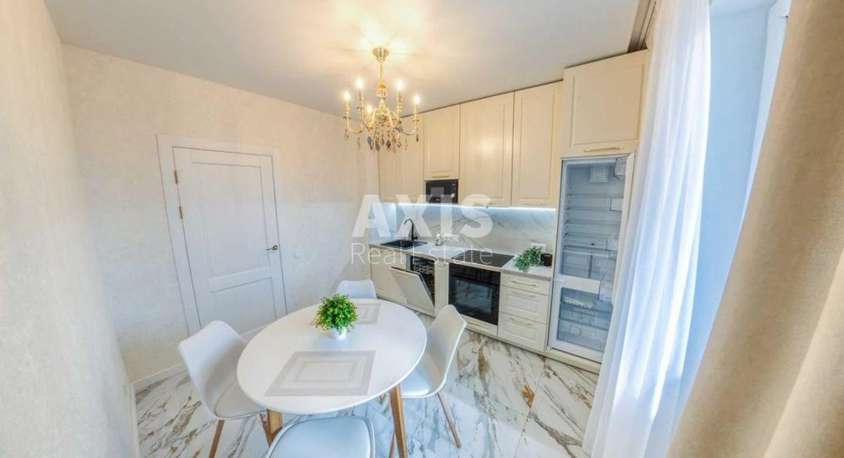 1k apartment vul. L'vivs'ka 1530278