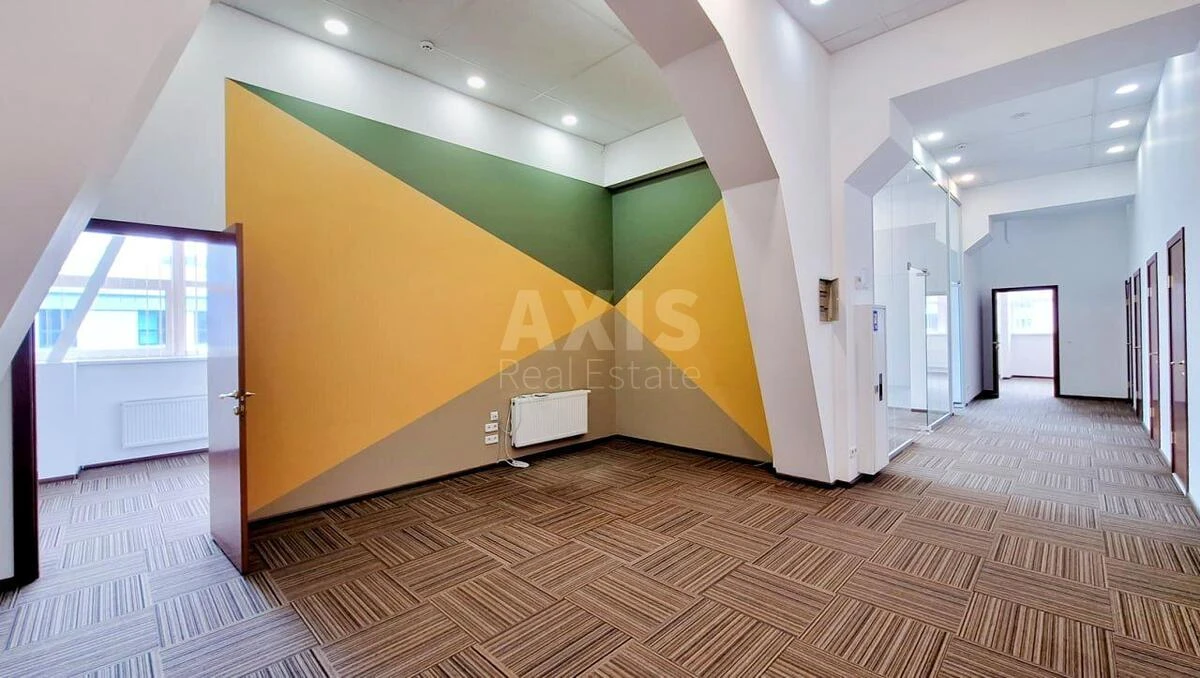 Office prov. Ohots'kyj 7, 258m2678780