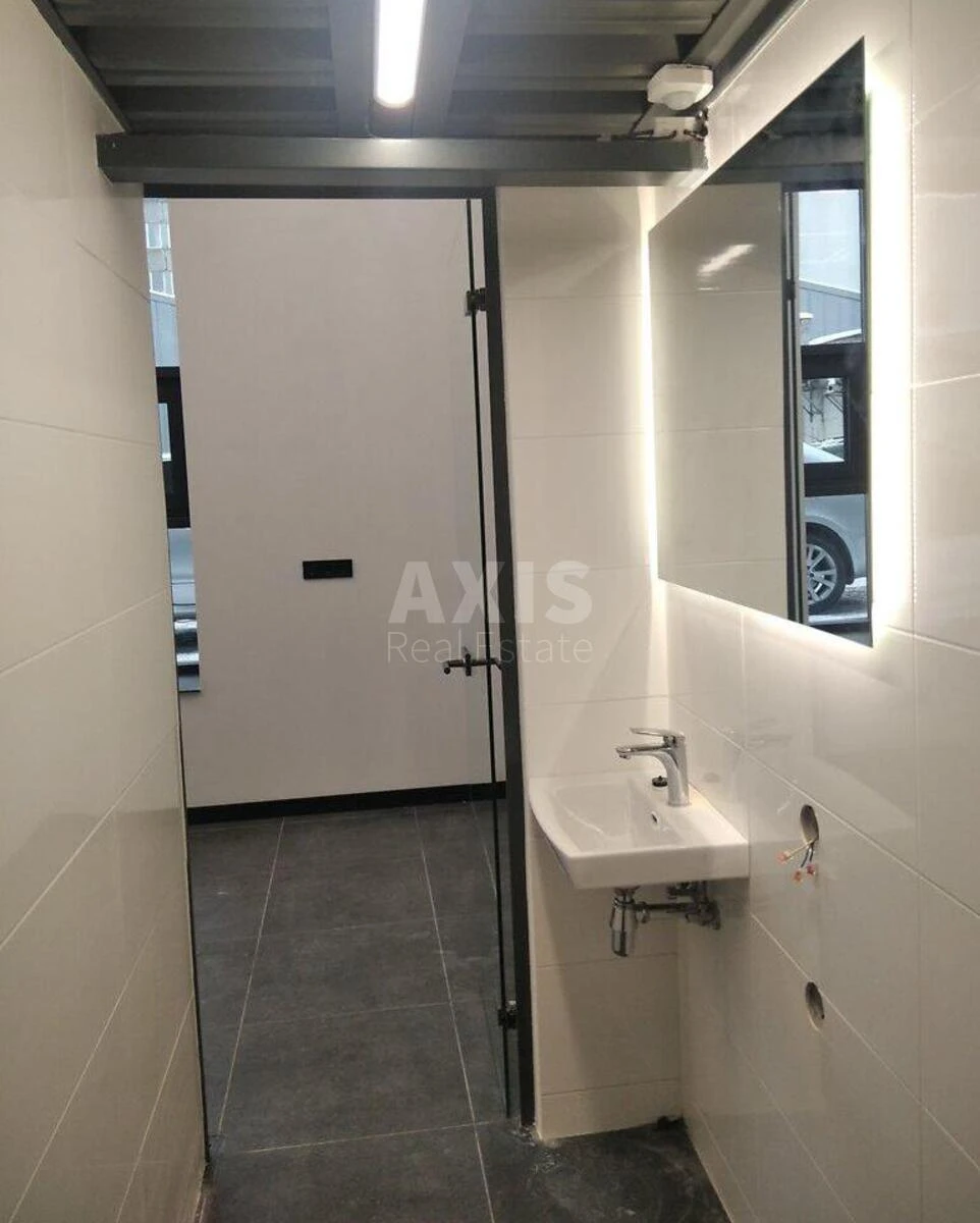 Office vul. Sverstjuka Jevgena 11В, 100m2675447