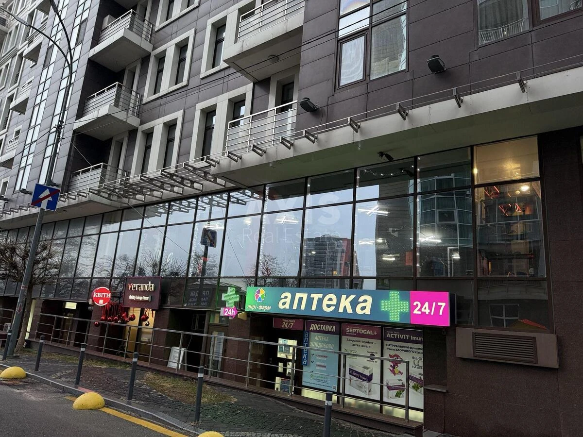 Trade object vul. Zvirynec'ka 27, 295m2600290