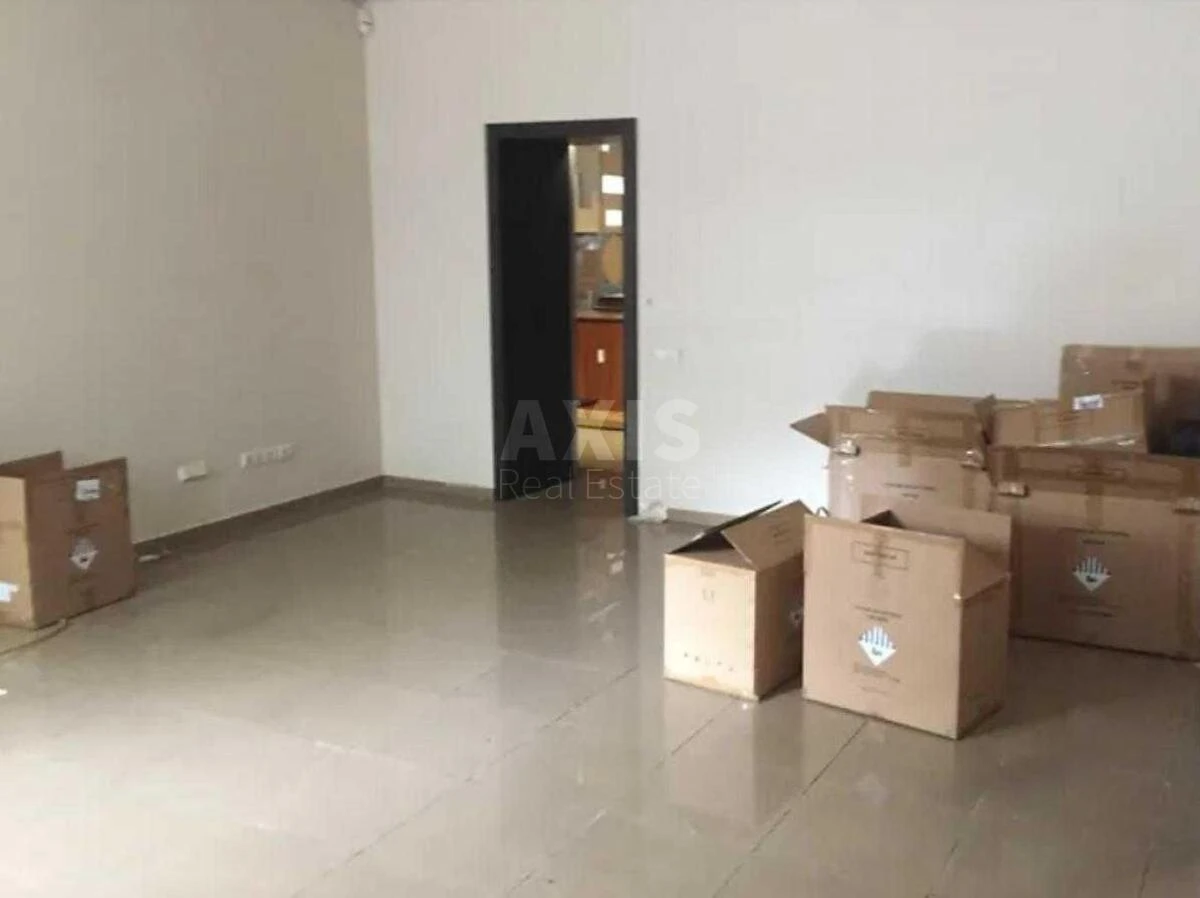 Office vul. Kotel'nykova Myhajla 45В, 100m2698371