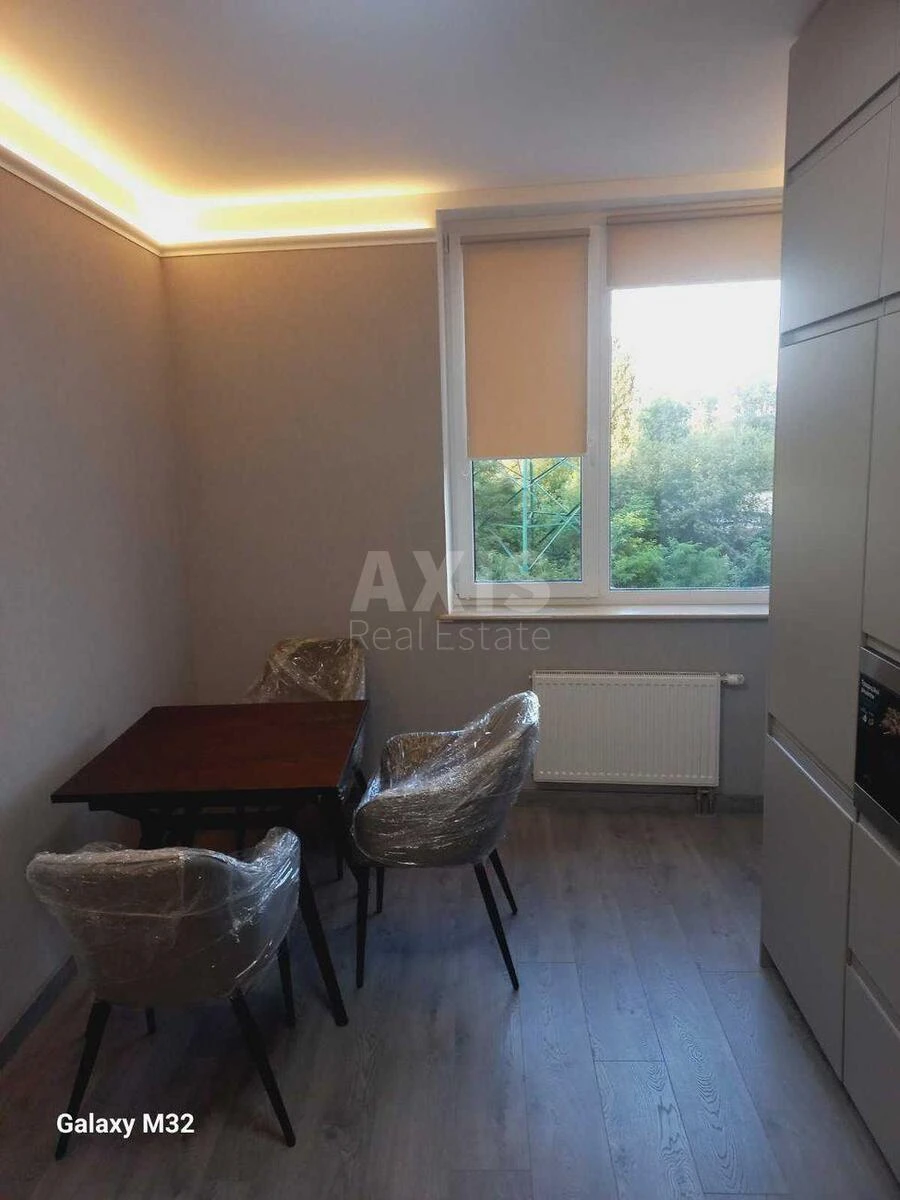 1k apartment shose Stolychne 1655832