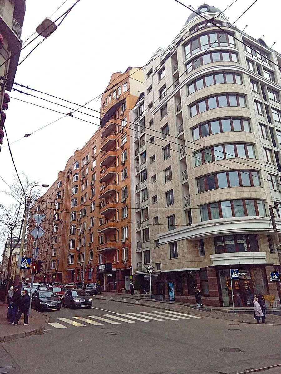 Office vul. Pavlivs'ka 17, 166m26709121