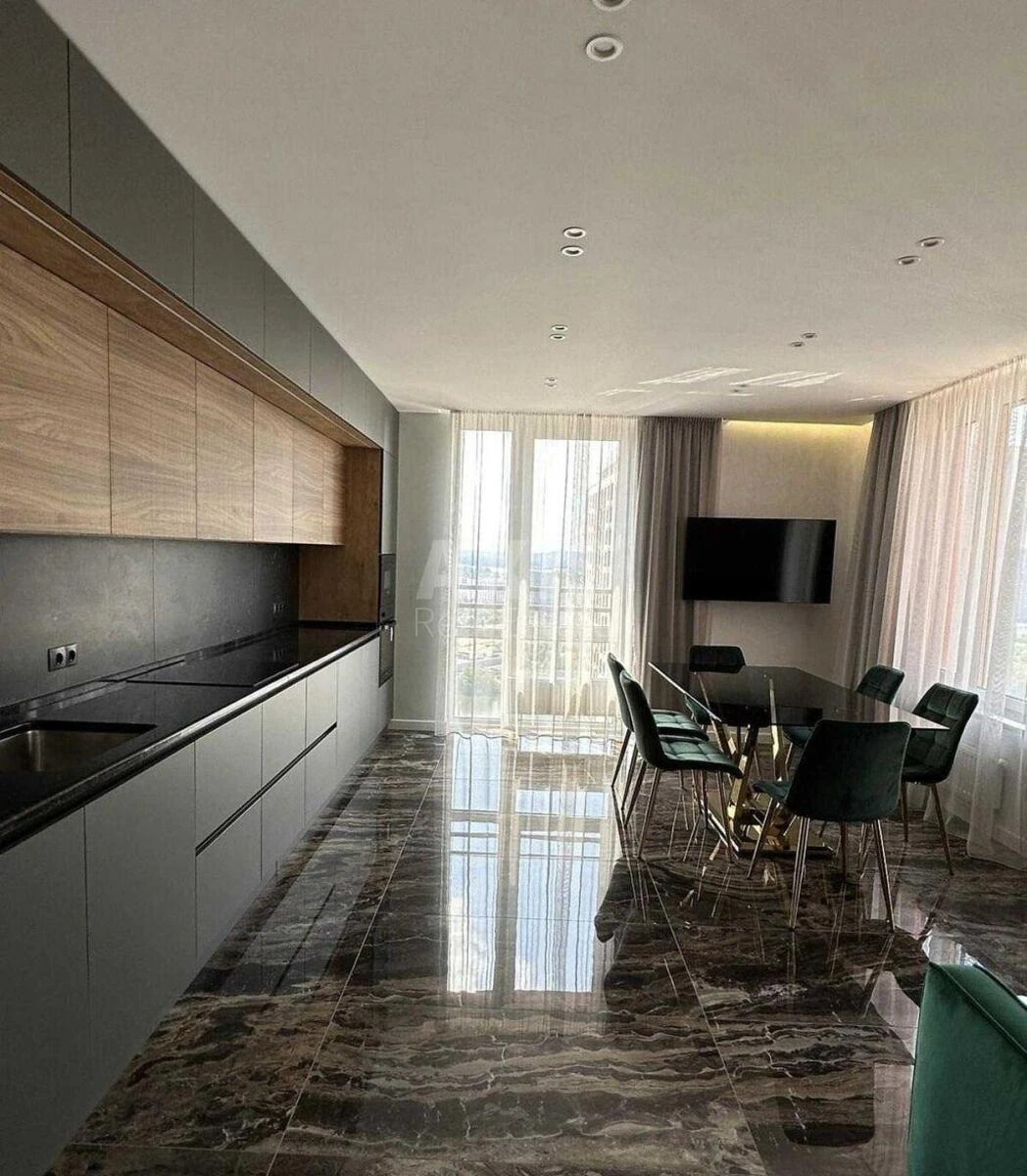 4k apartment nab. Dniprovs'ka 18628692