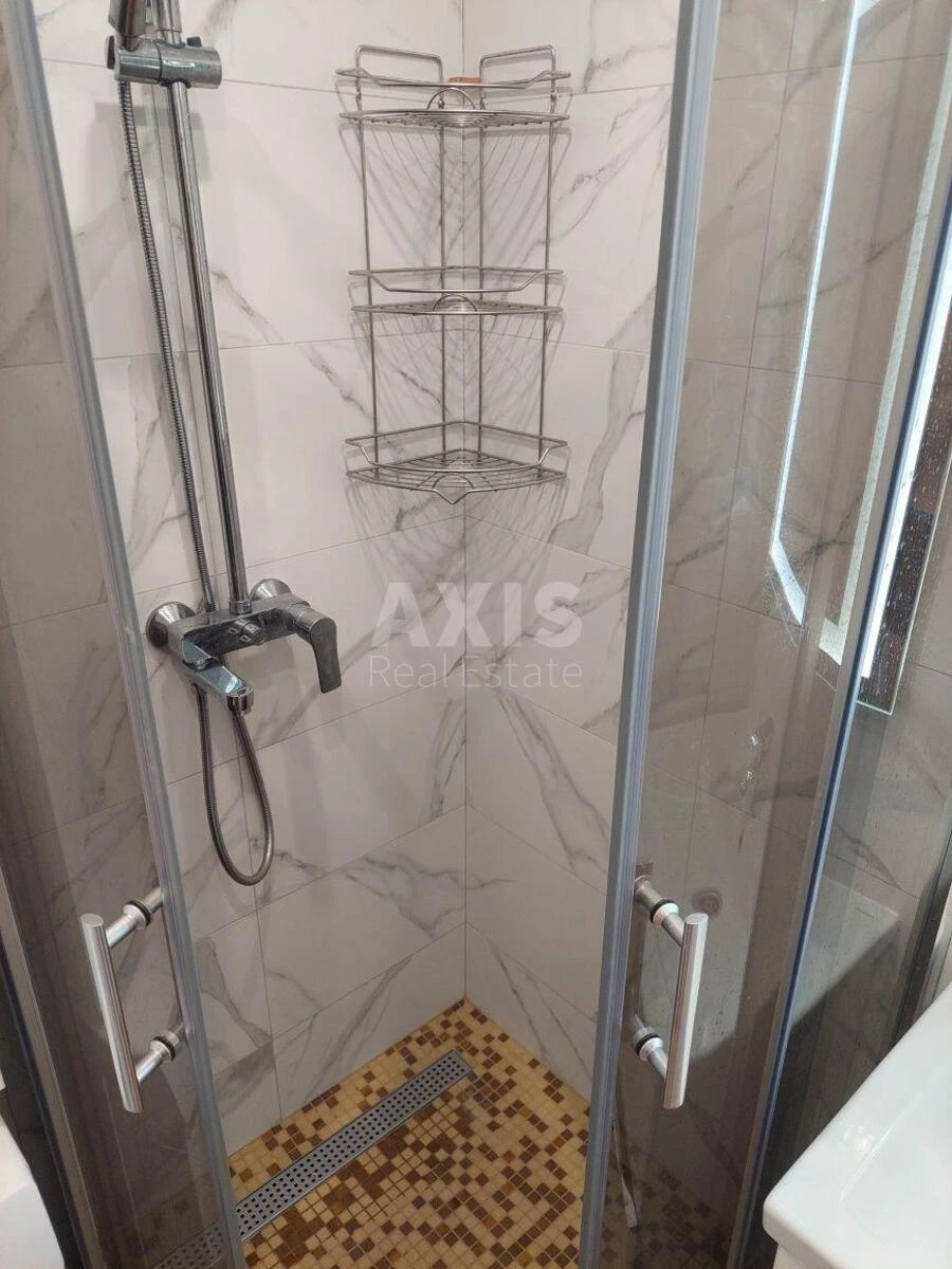 1k apartment pr-t Glushkova Akademika 32643137